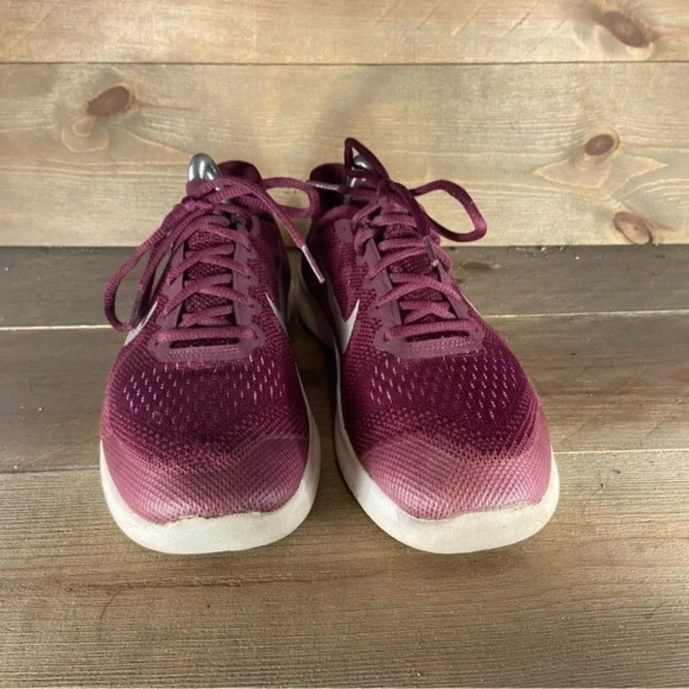 Nike free rn kids youth size 7 Y shoes purple athletic running sneakers